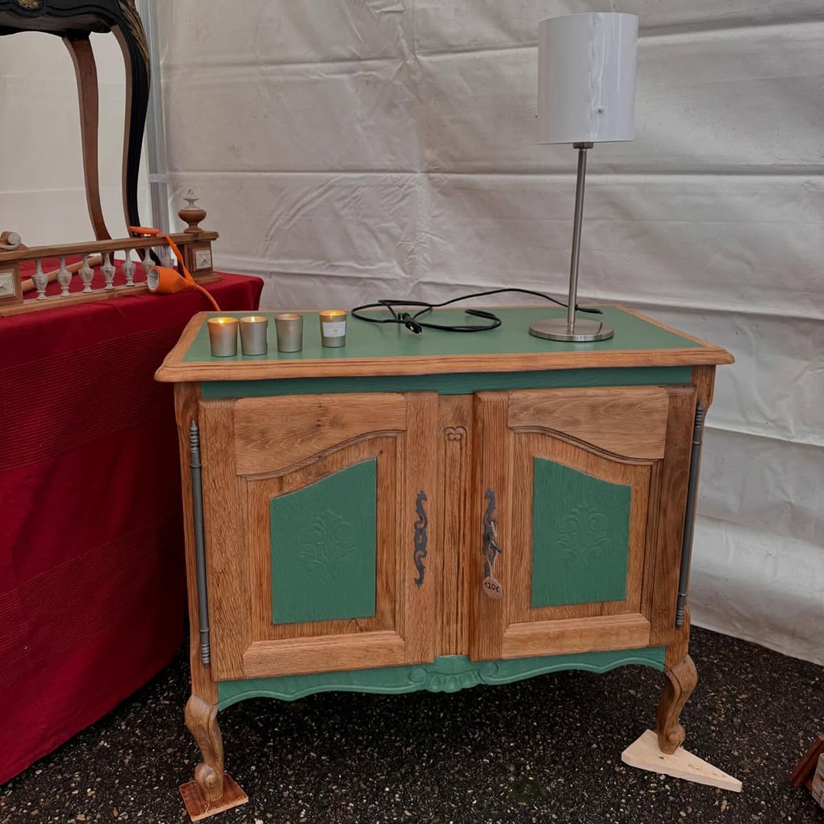 Rénovation d'un buffet avec le goût du meuble à Saint-Marcellin.